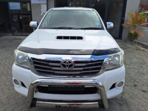 TOYOTA HILUX 2011+ Bonnet Guard